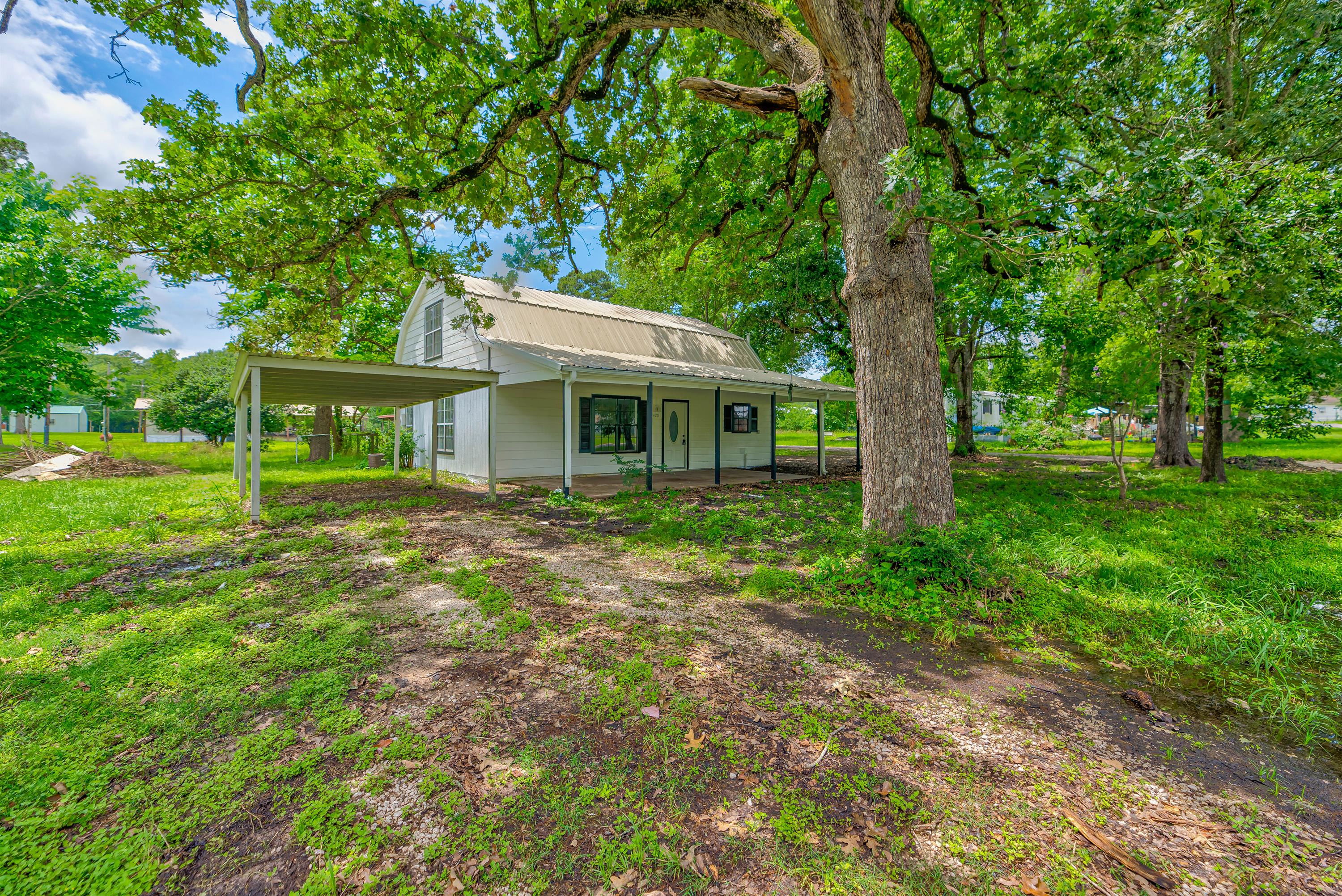 428 Lakewood Drive – photo 2