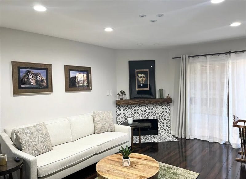 355 S Madison Ave – photo 5