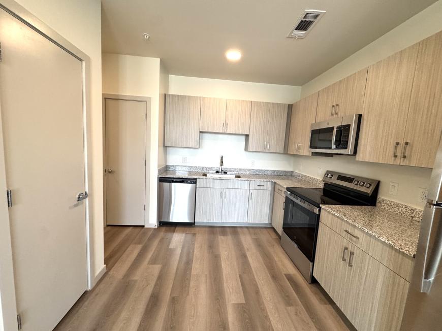 10001 Cedar Creek Dr. – photo 3