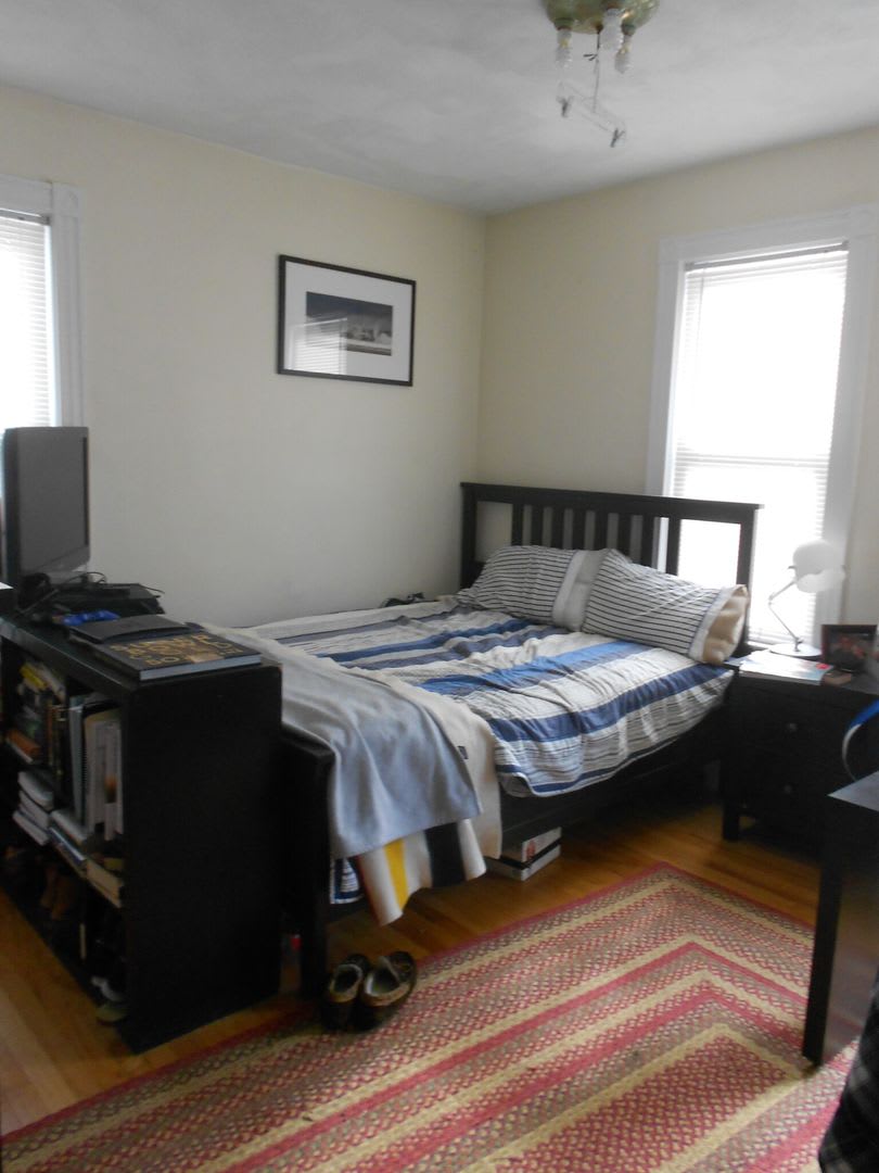 Beautiful 4 bed in Oak Sqaure – photo 3