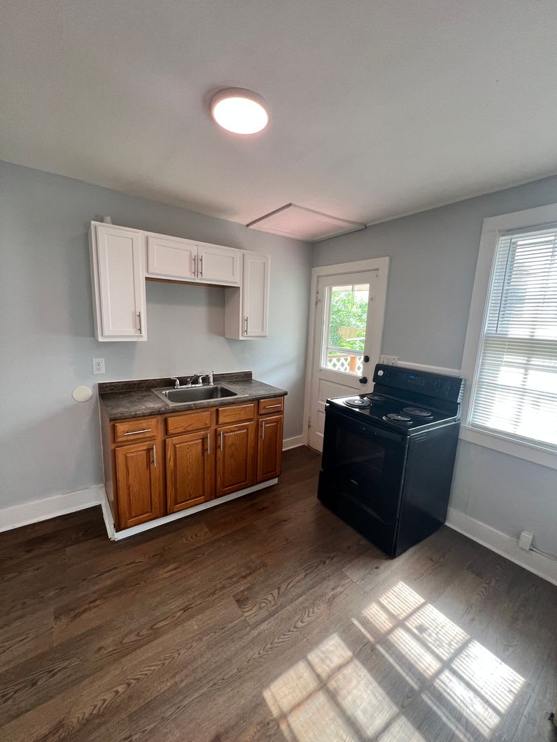 1105 Berry Street – photo 4