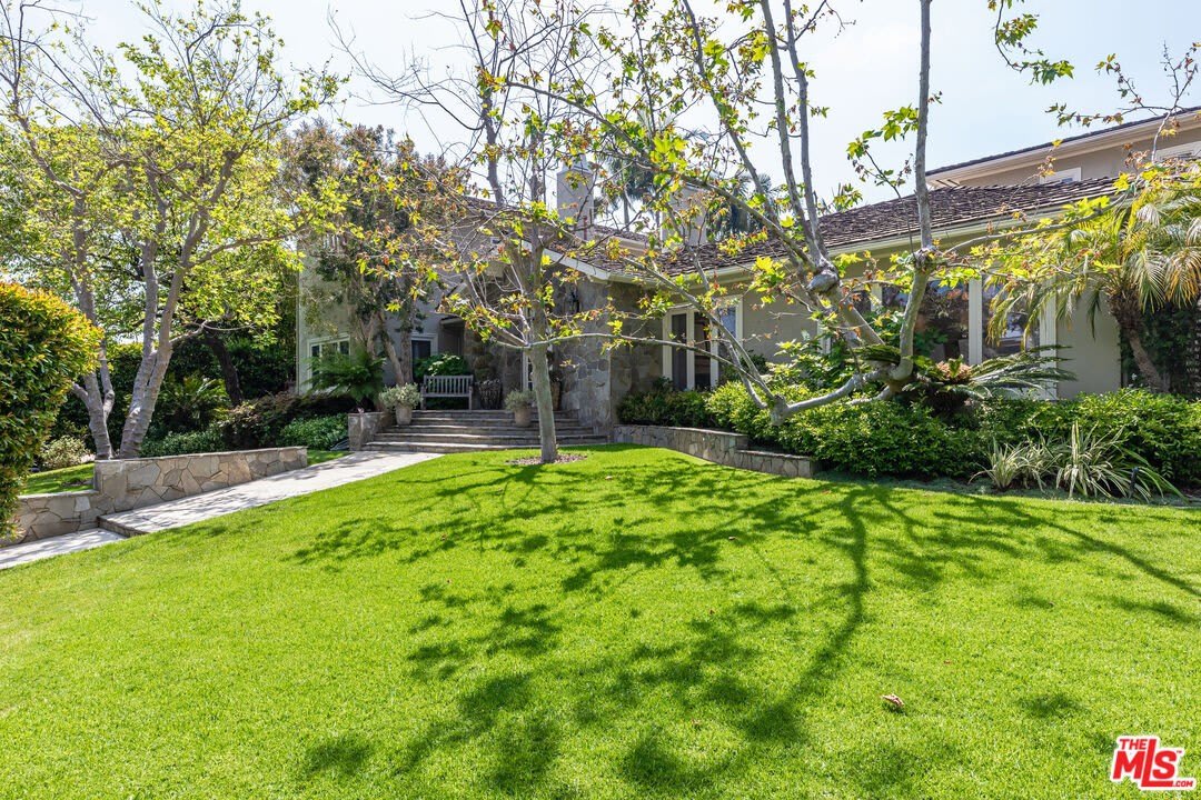 1185 Corsica Dr – photo 1