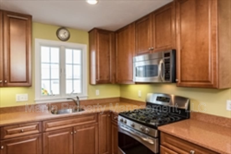 410 Salem Street – photo 5
