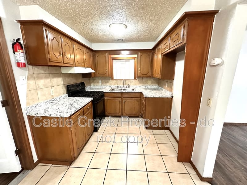 5305 Brookdale Drive – photo 4