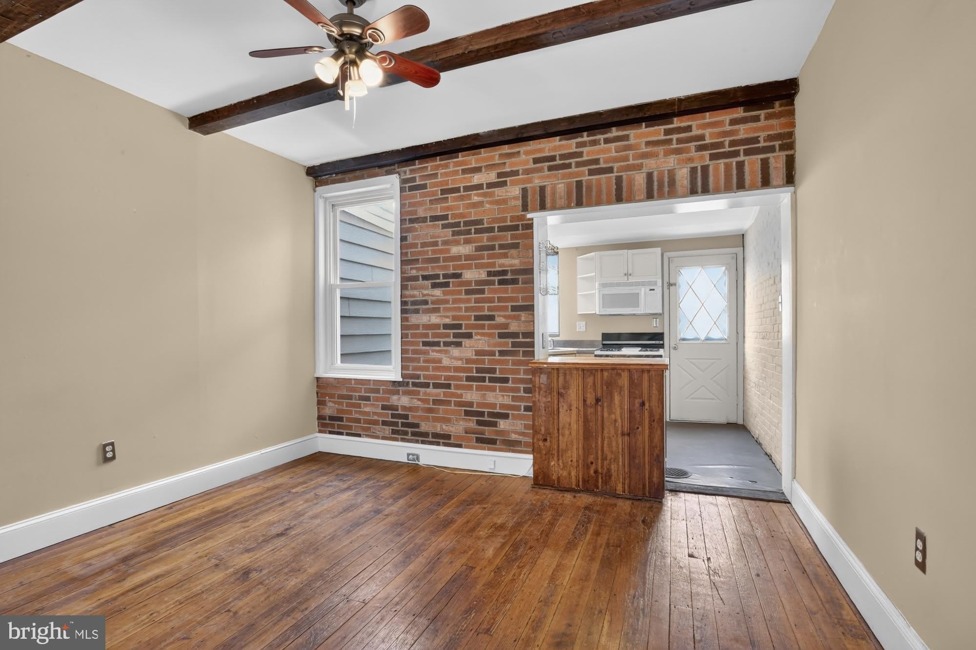 2228 TAGGERT Street – photo 1