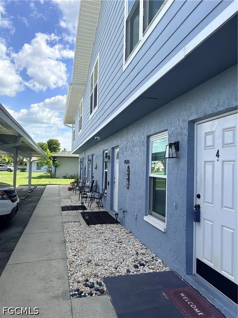 4520 SW 8th Place – photo 2