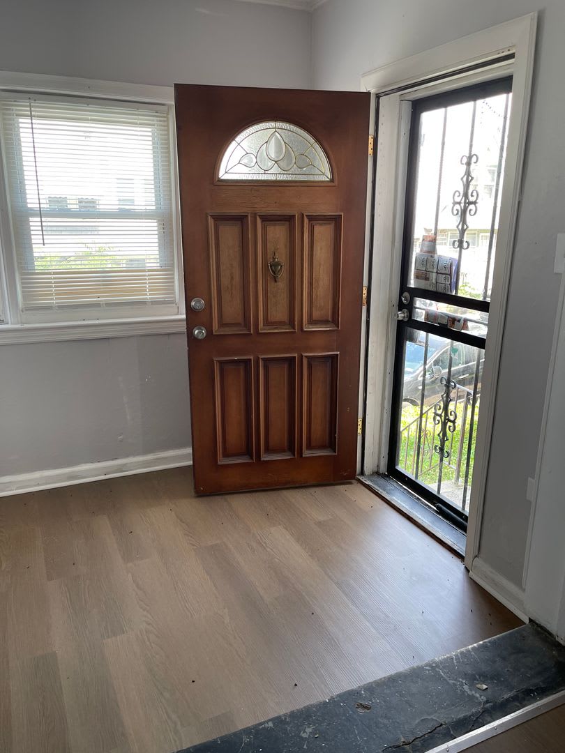Lovely 3-bedroom townhome near 69th St. – photo 2