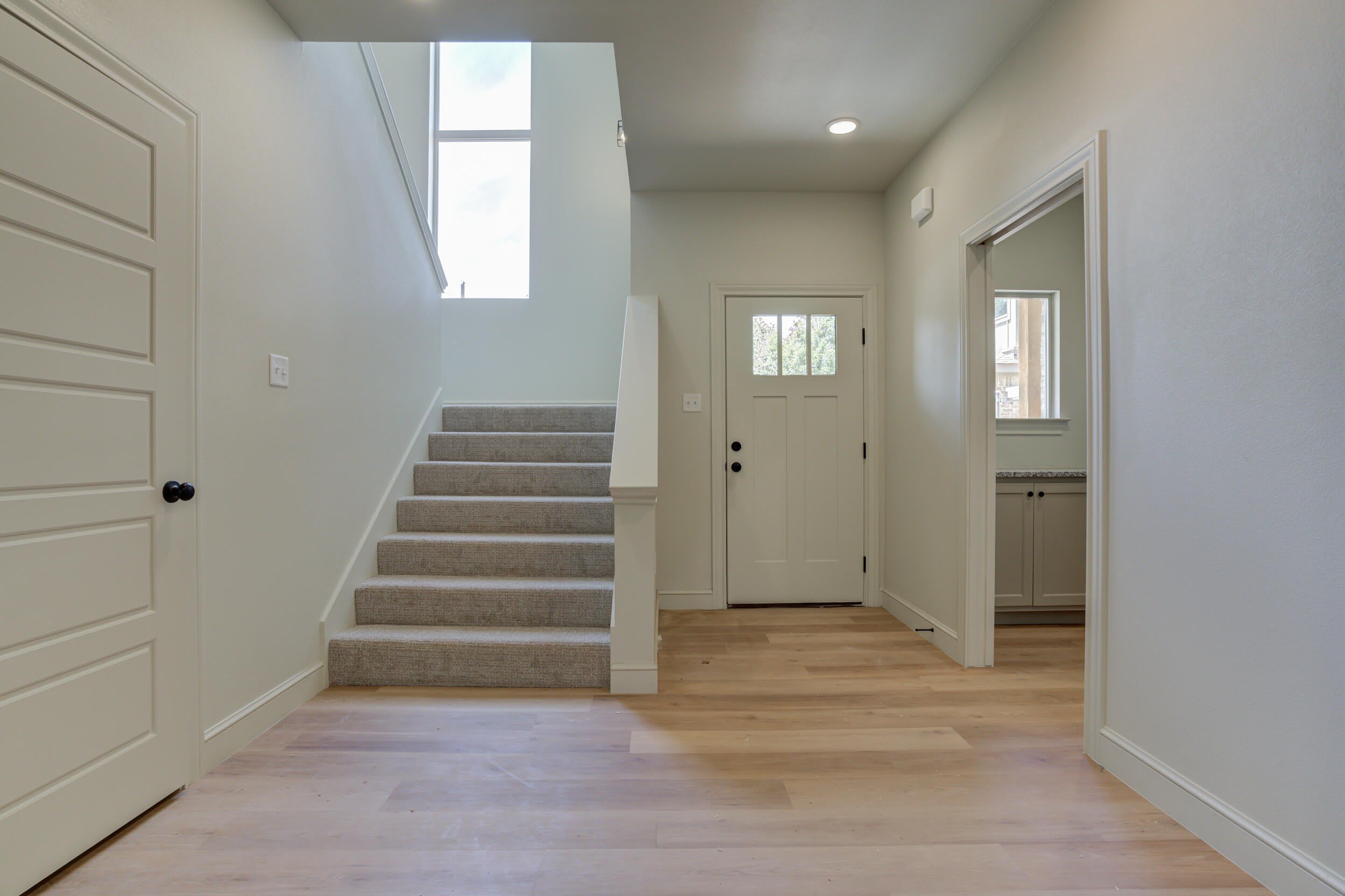 2405 Joliet Avenue – photo 2
