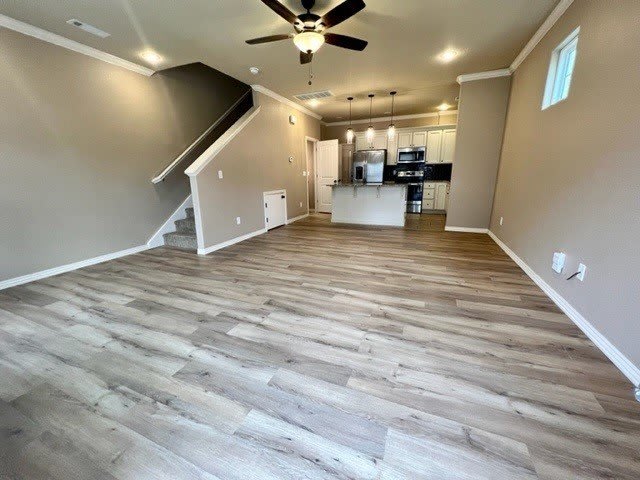 892 W Hughes Street – photo 2