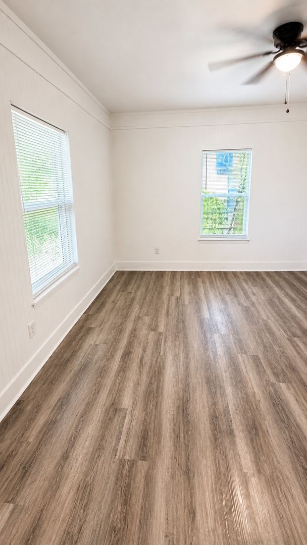 2/1 home; newly updated; WATER PAID! – photo 5