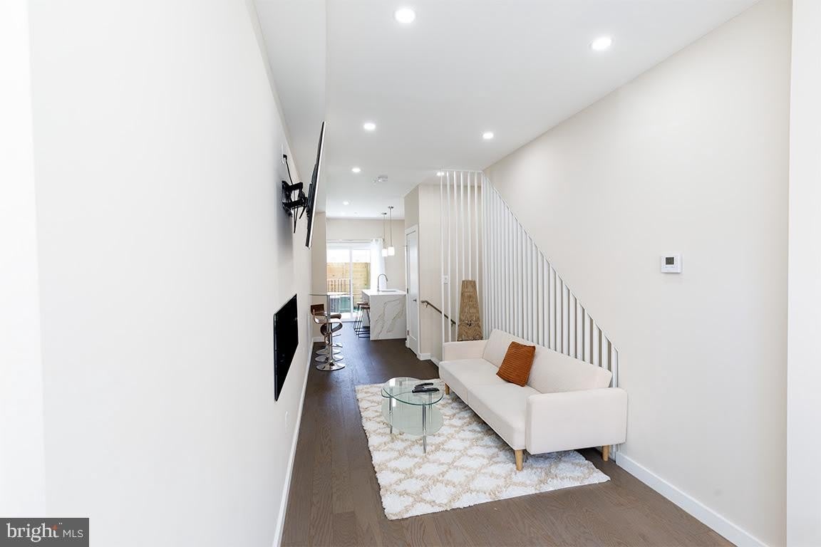 336 Oakdale Place Nw – photo 2