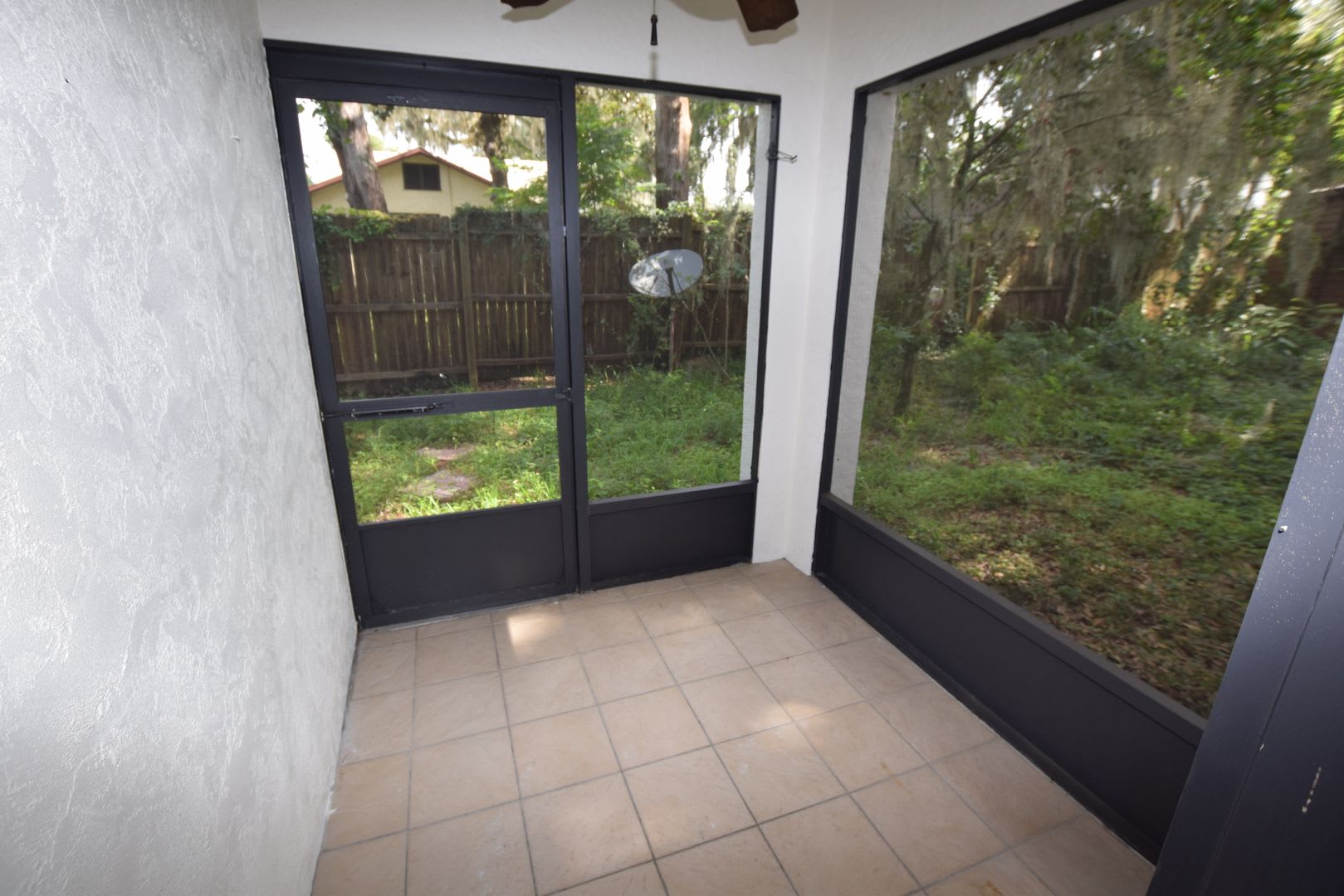 3 Bedroom, 2 Bath Townhouse For Rent at 906 Sumter Street Leesburg, FL 34748 – photo 3