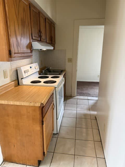 1713 Earl Avenue – photo 4
