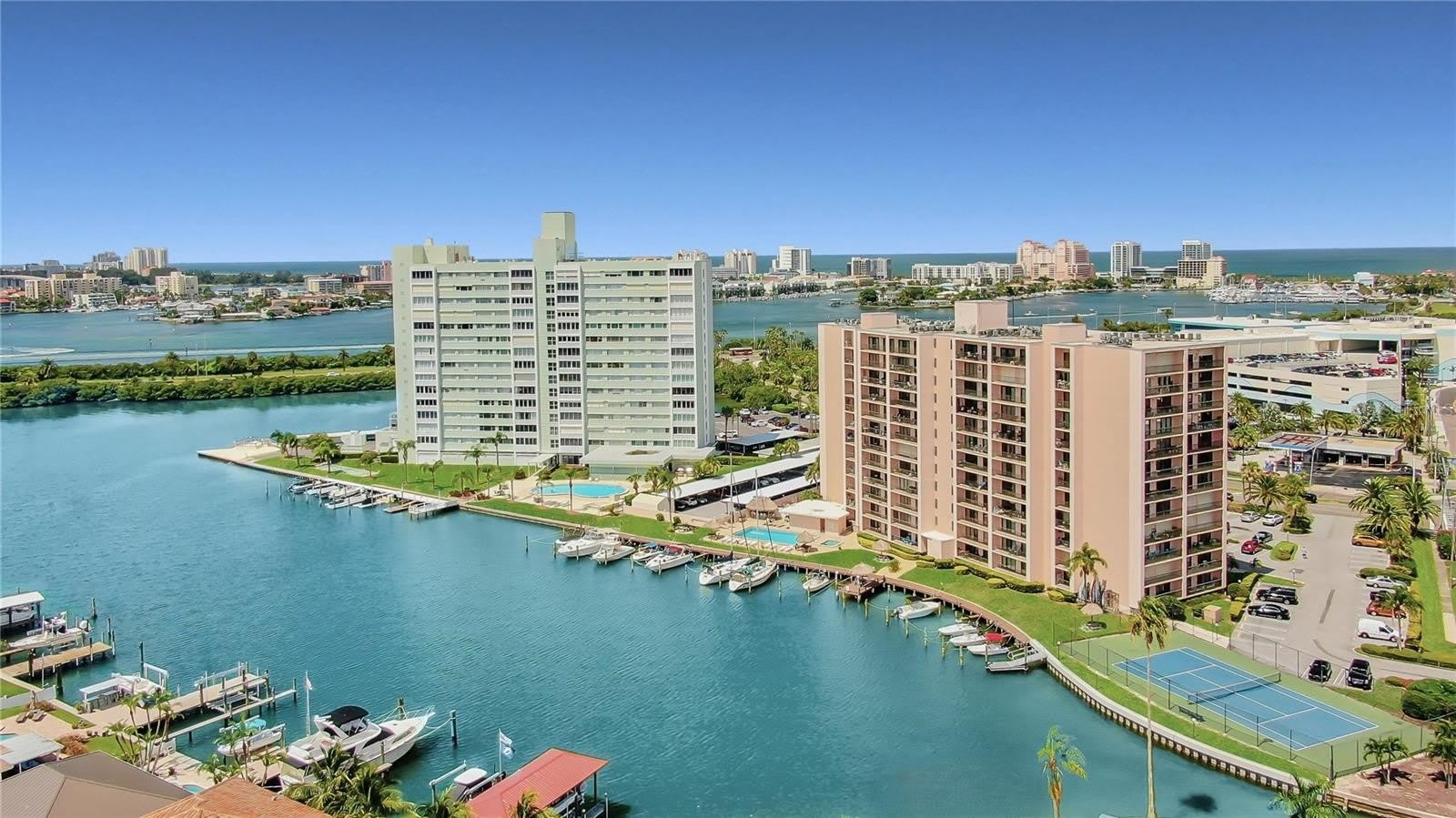 51 ISLAND Way – photo 1