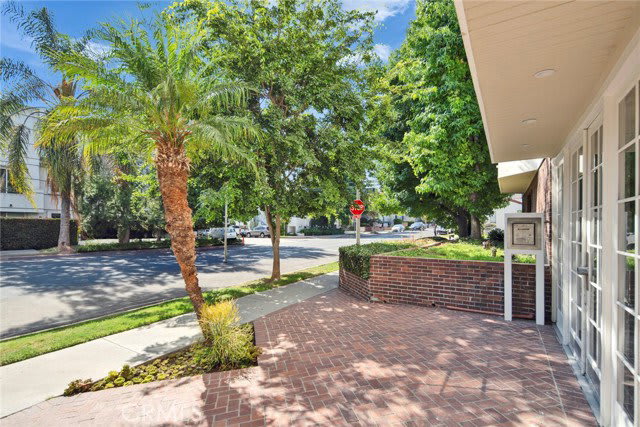 1800 Butler Avenue – photo 3