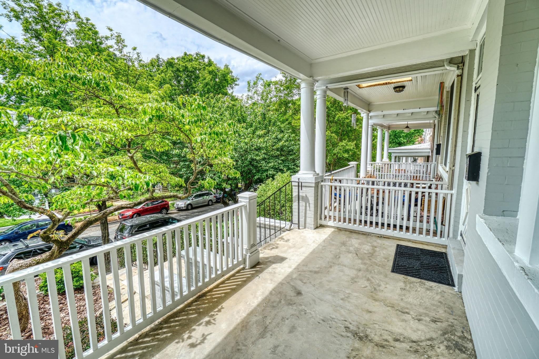 1821 Kilbourne Place Nw – photo 4