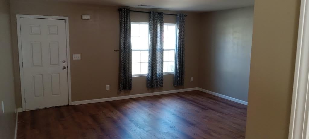 2630 Honeysuckle Drive – photo 3