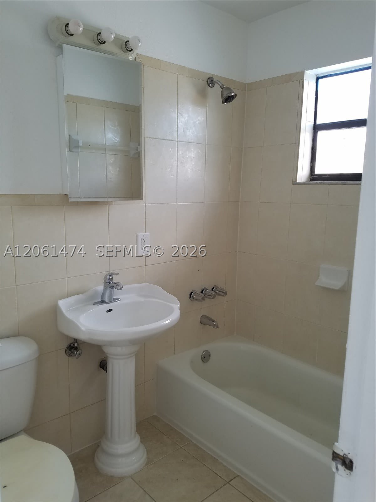 4450 Sw 67 Ave – photo 2