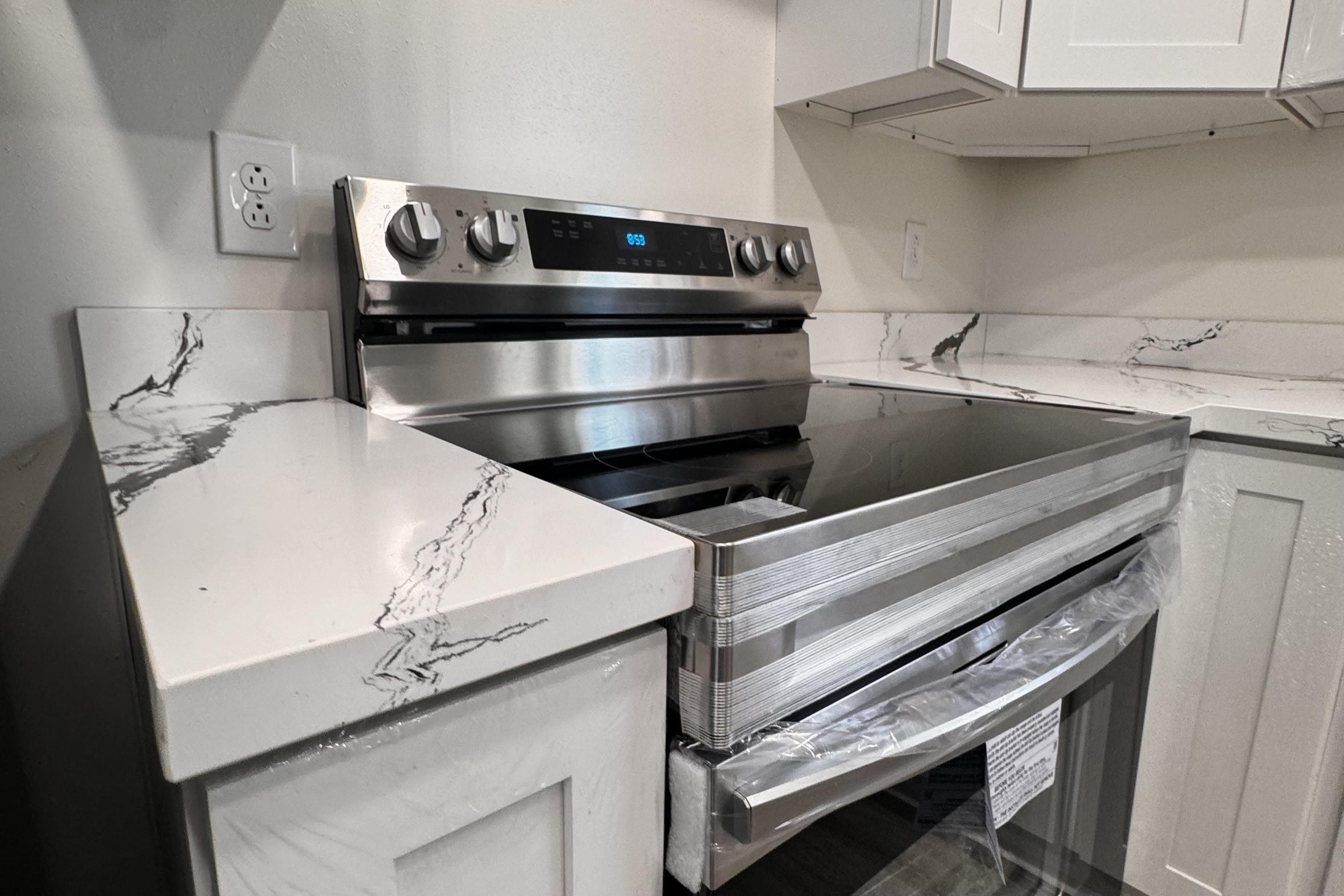 2322 Allen St – photo 4