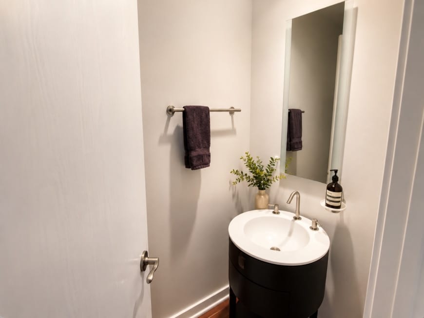 333 N Canal St – photo 2