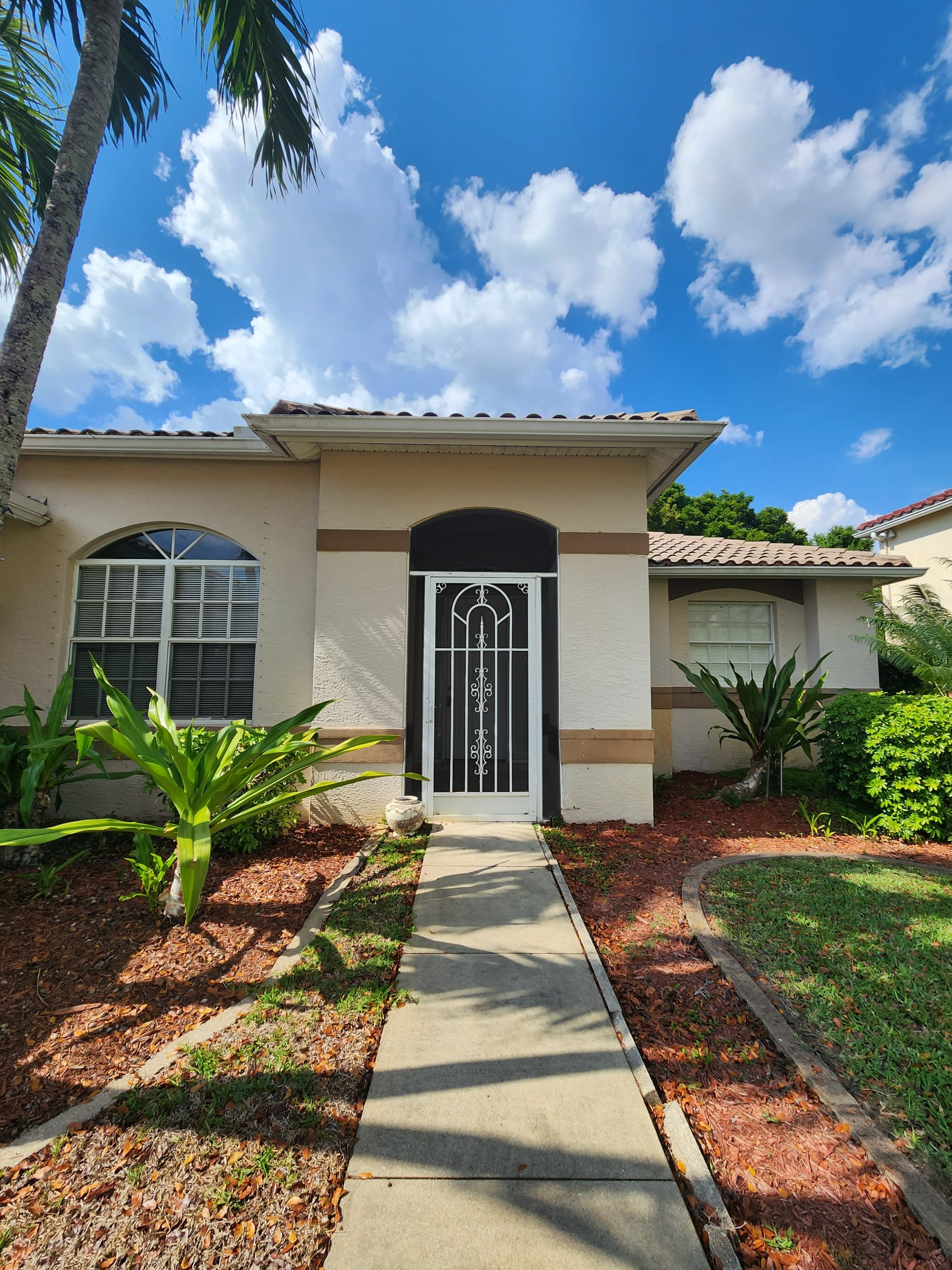 11082 Lakeland Circle – photo 3