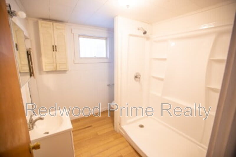 605 Coleman Avenue – photo 3