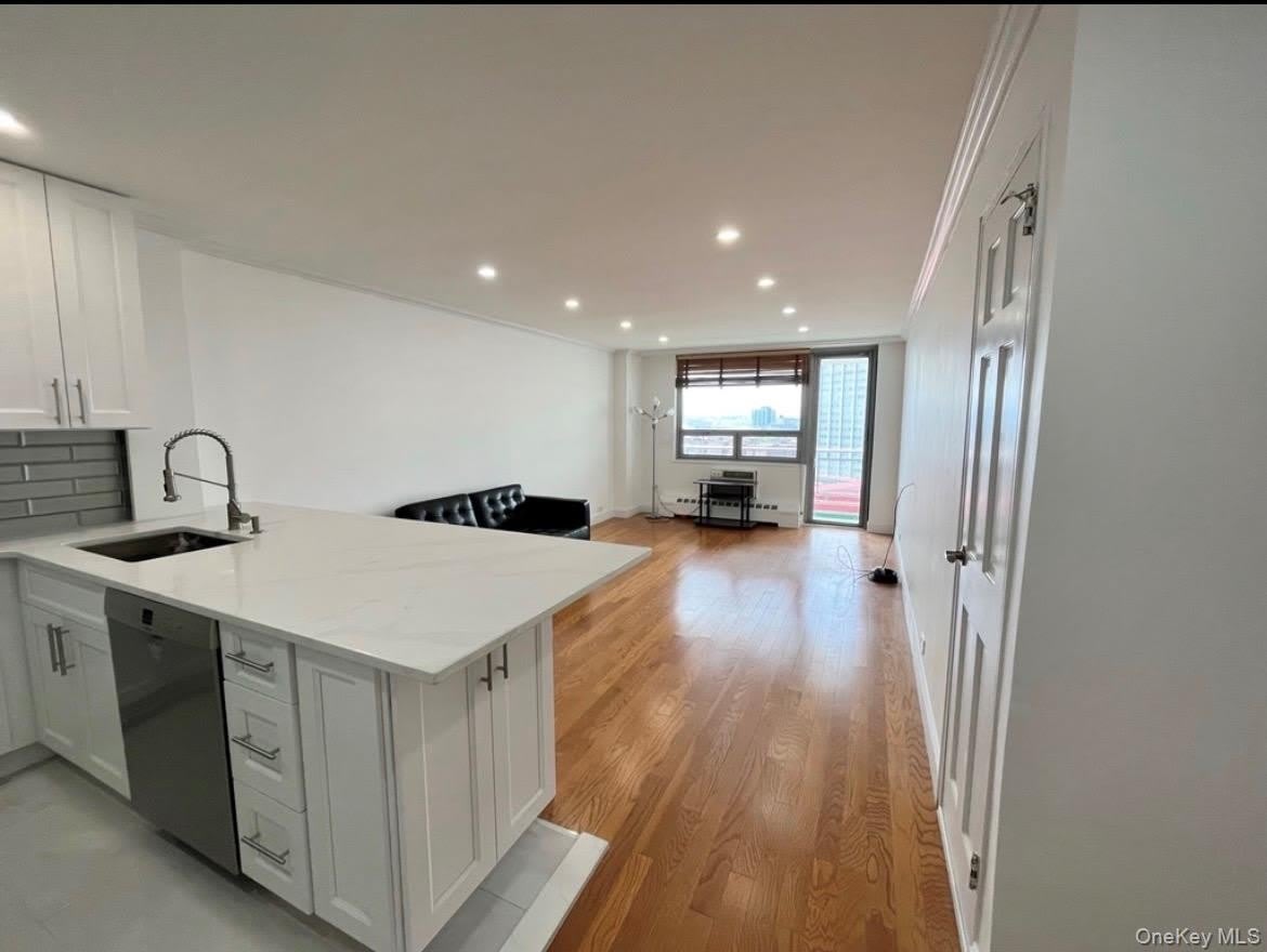 61-25 97th Street – photo 3