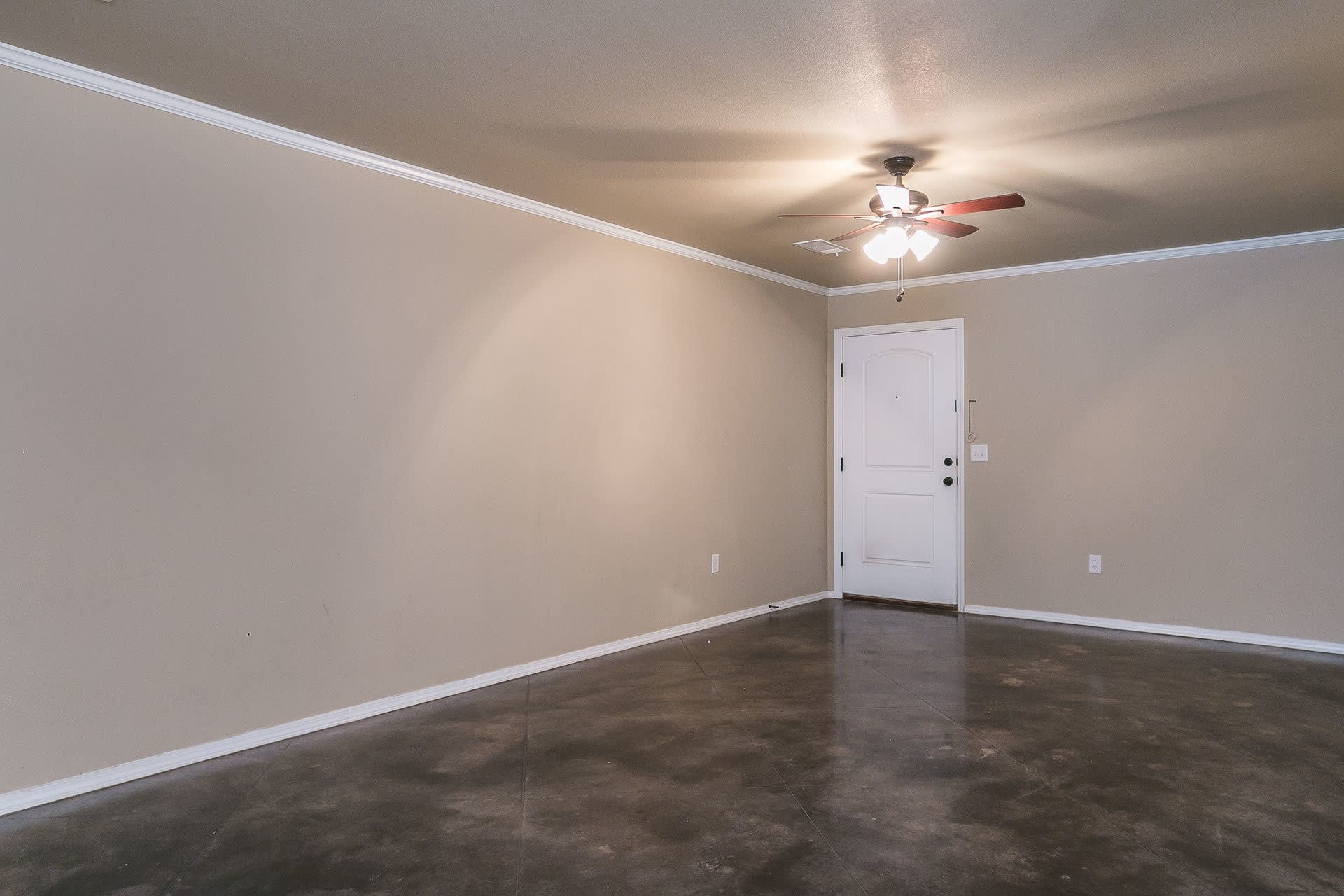 Three bedroom townhome in Tradewinds – photo 3
