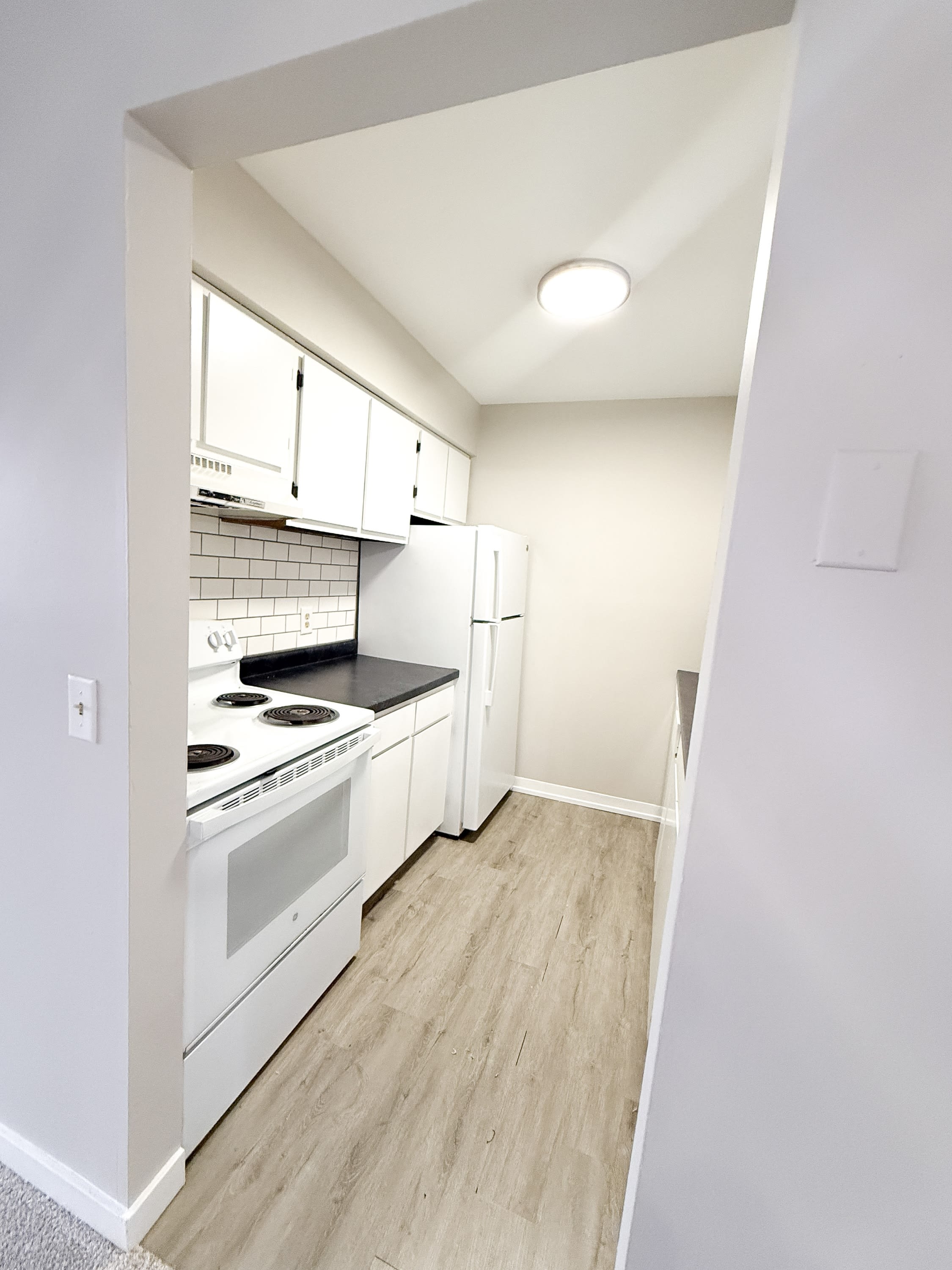 2039 Inverway Court – photo 2