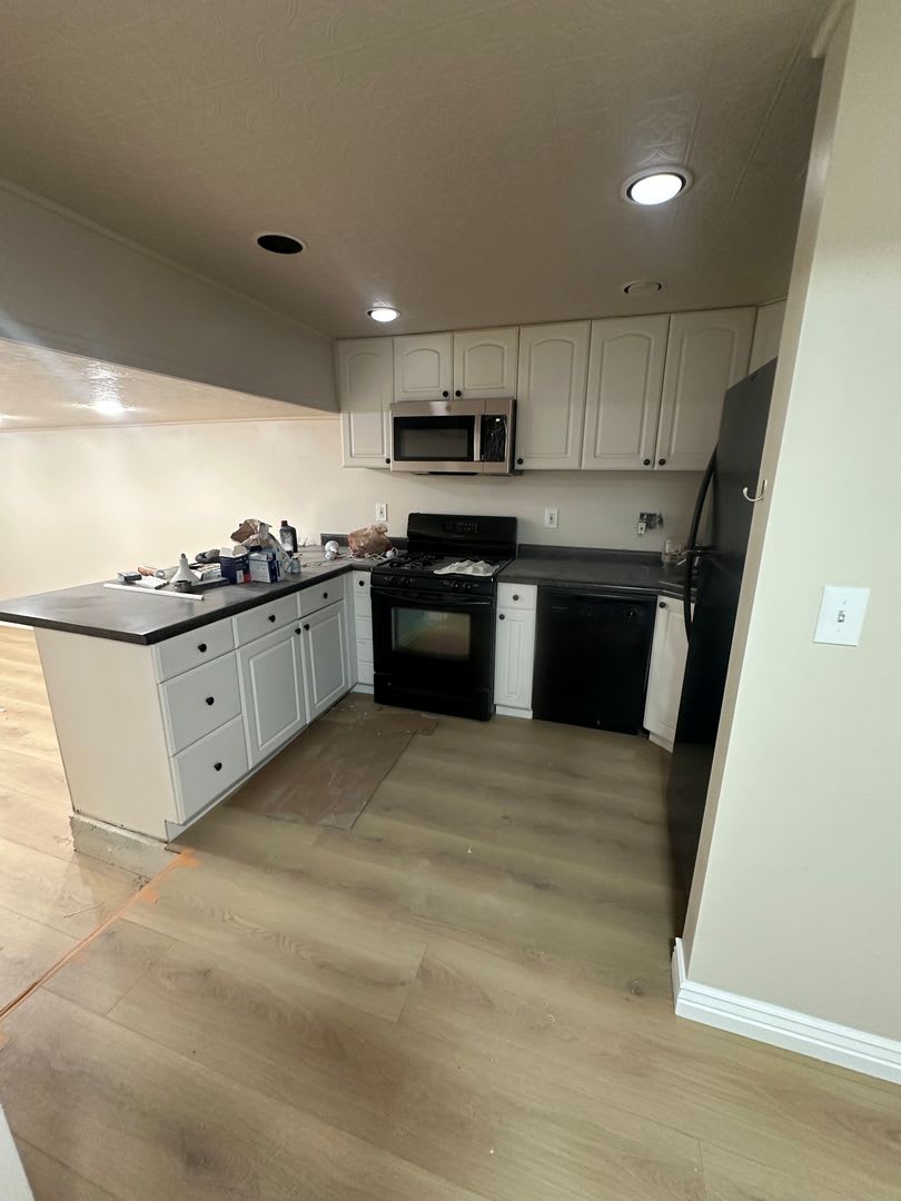 6 Bedroom Home – photo 3