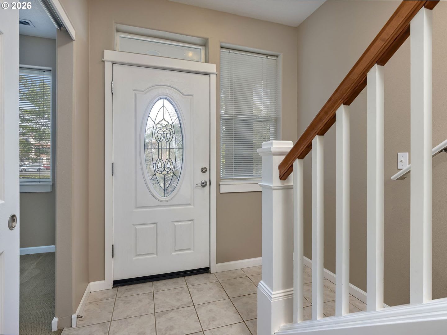 Spacious Living in a Modern Townhome – photo 3