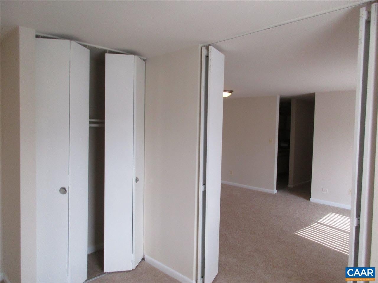 820 RUNNEL CT – photo 3
