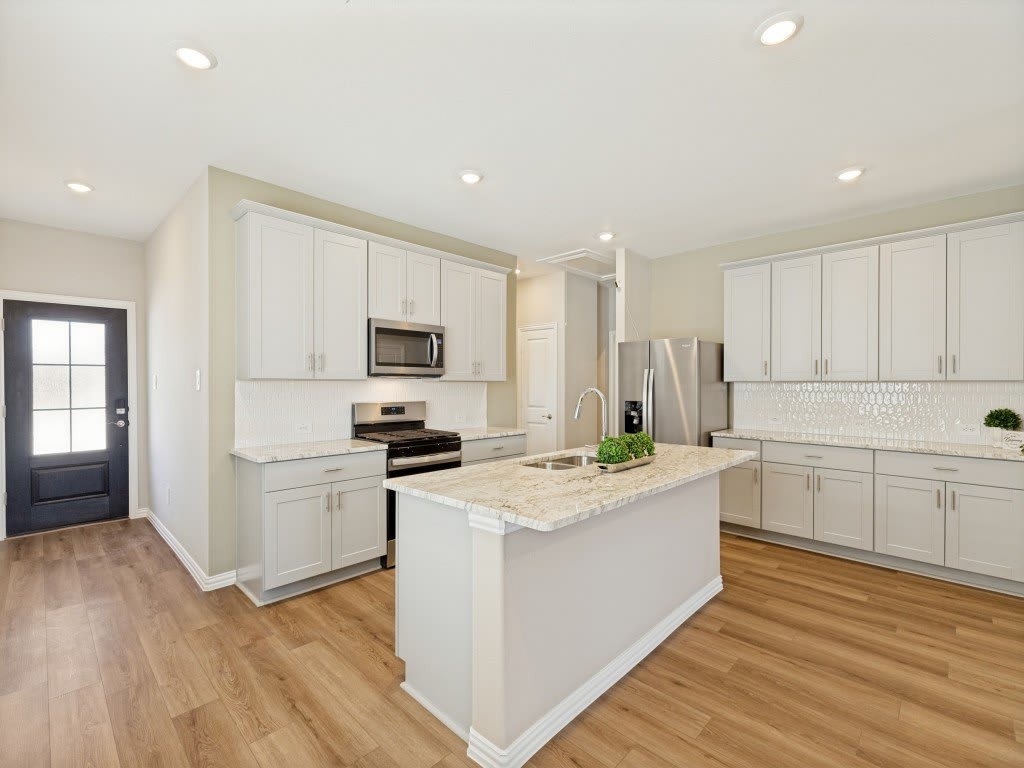1725 Arches Road – photo 4