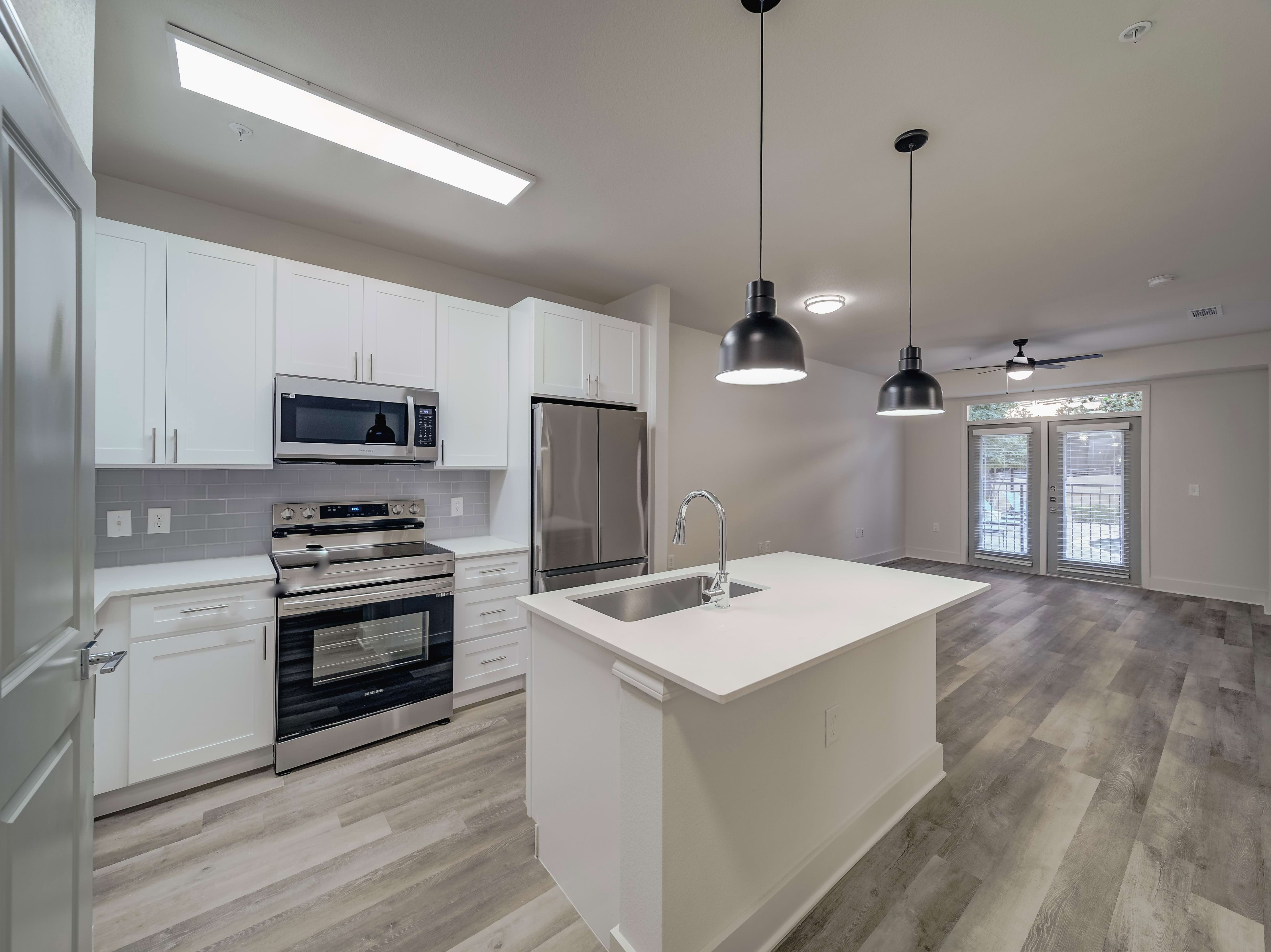 Cortland Addison Circle – photo 1