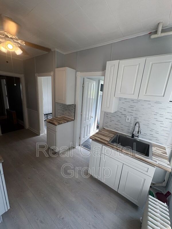 1213 Jacob St. – photo 3