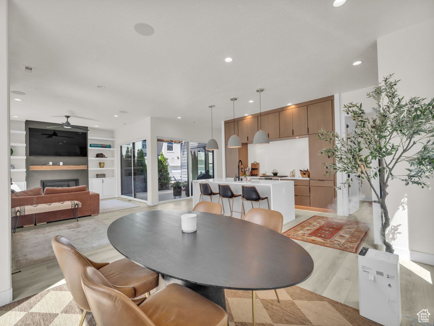 Amazing Executive Home Now Available! – photo 5