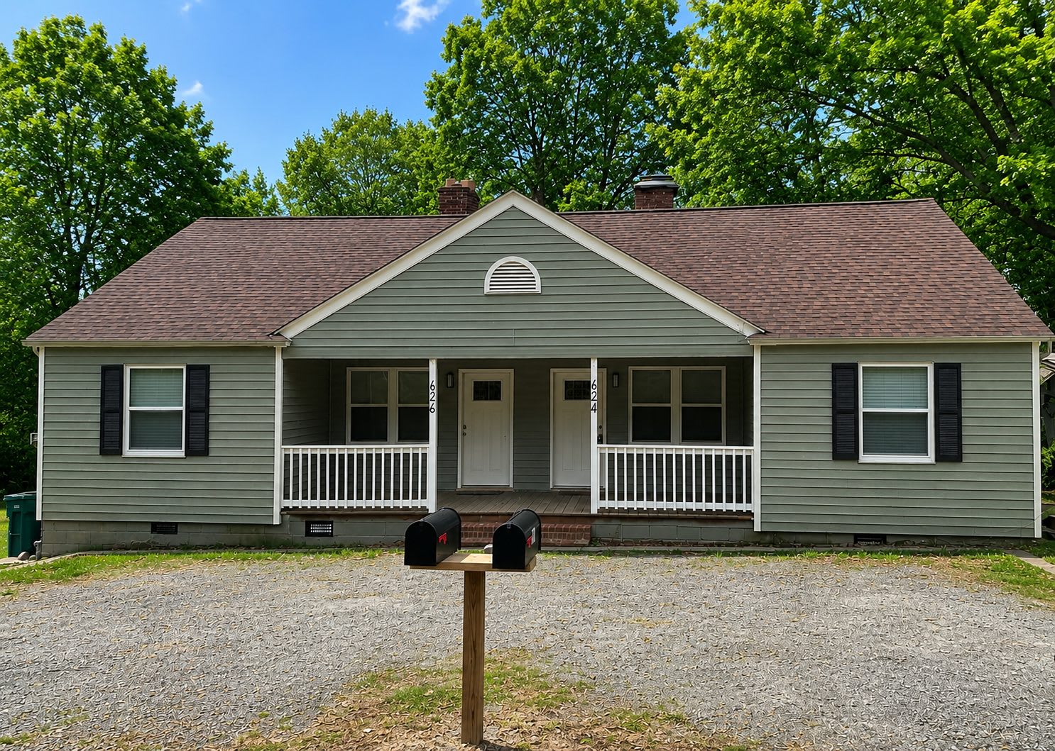 624 Frasier Street Southeast – photo 1