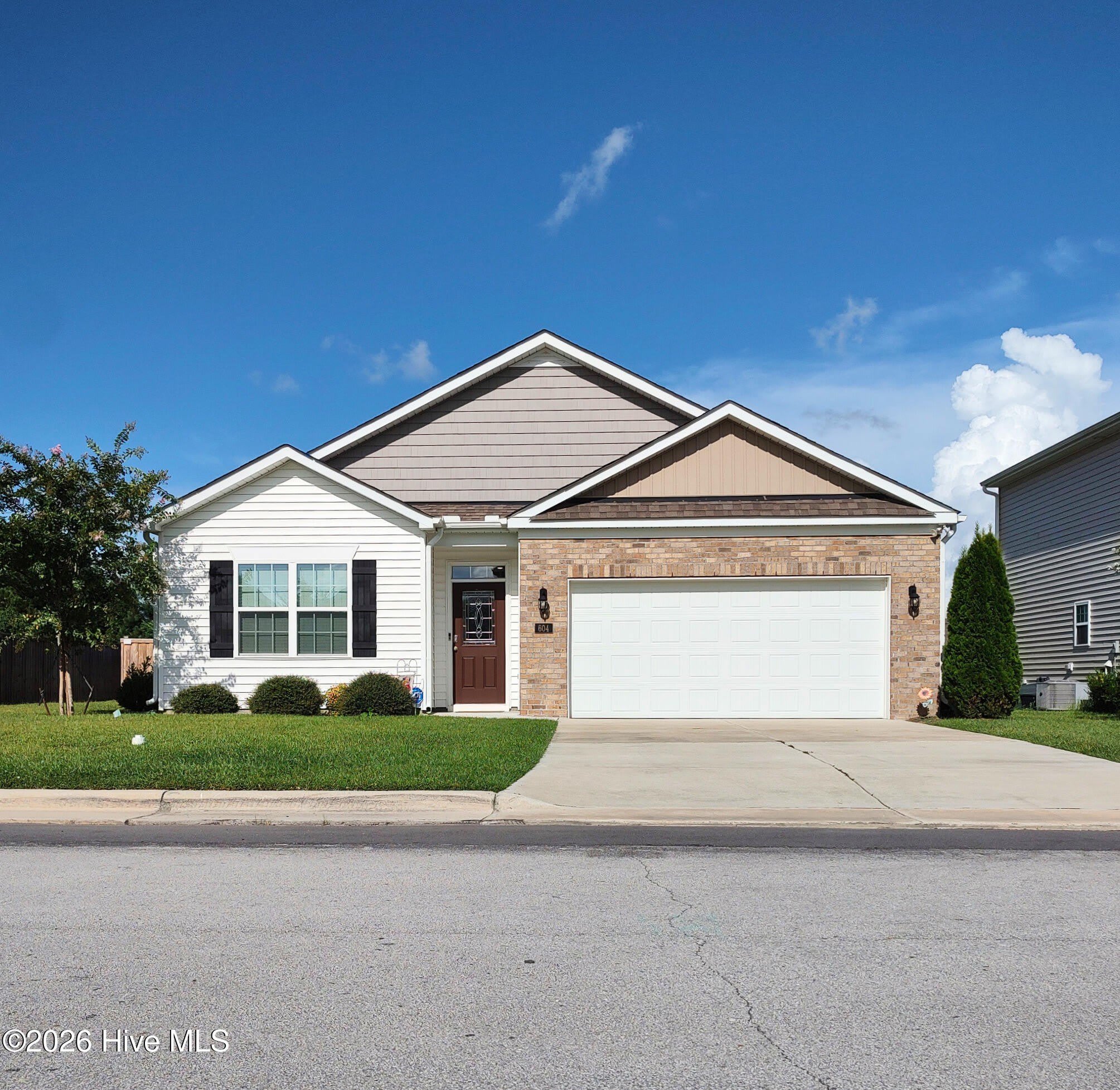 604 Ava Street – photo 1
