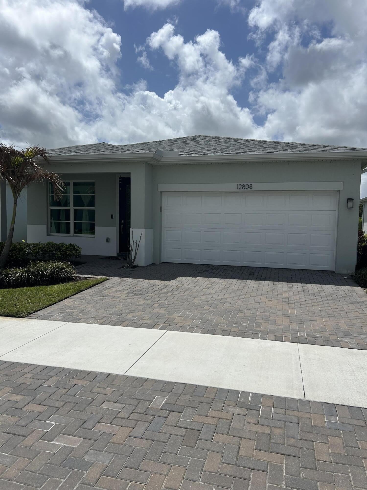 12808 SW Eleanor Drive – photo 2