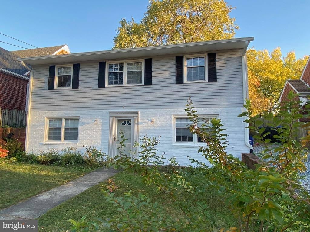 1316 Rowe Street – photo 2