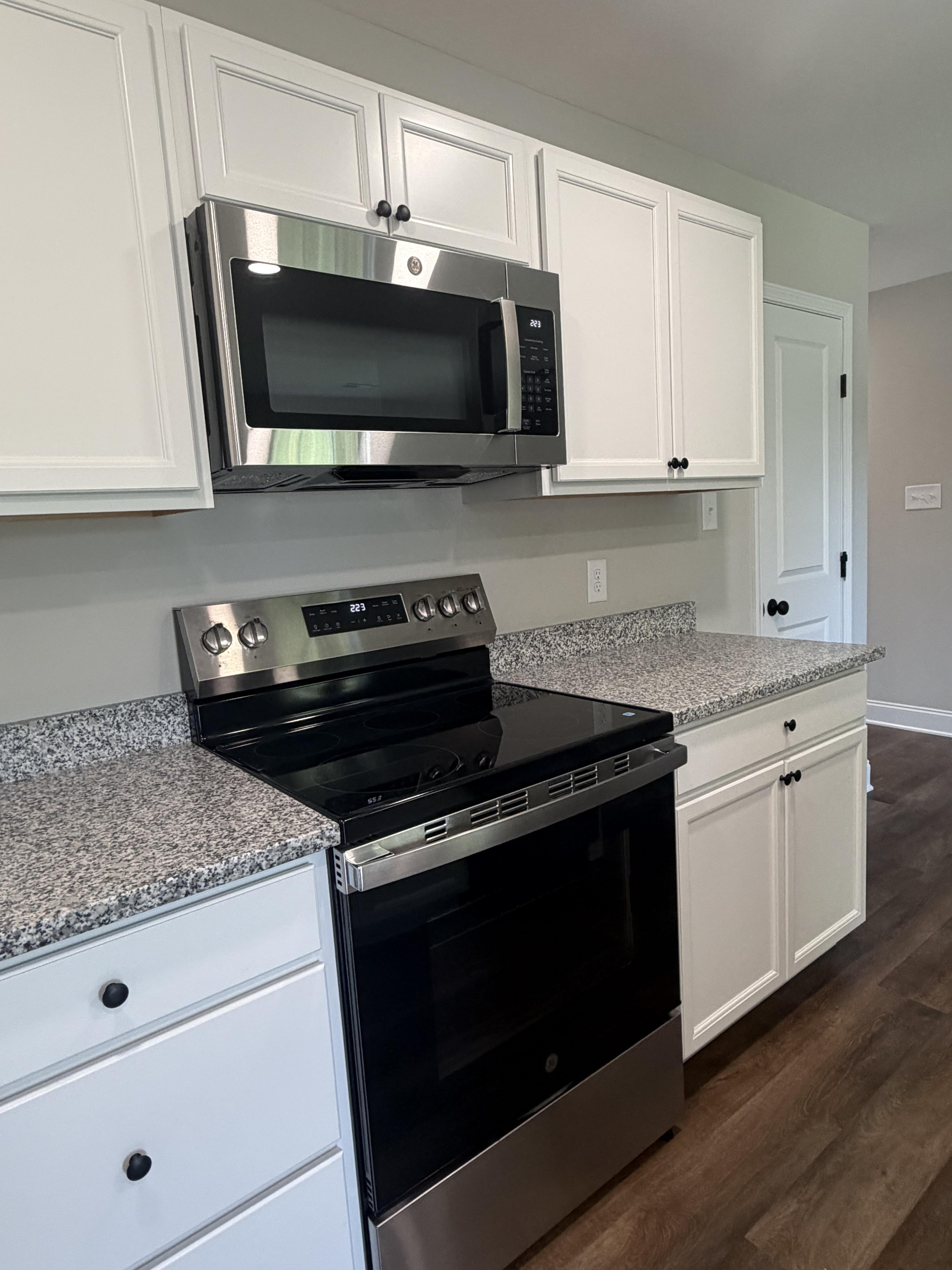 7302 Bonnie Marie Way – photo 5