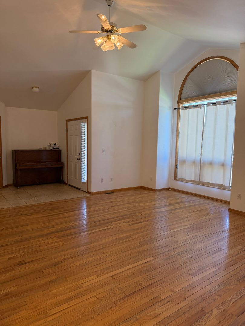 Three Bedroom Two Bath Home in Castle Valley Ranch – photo 5