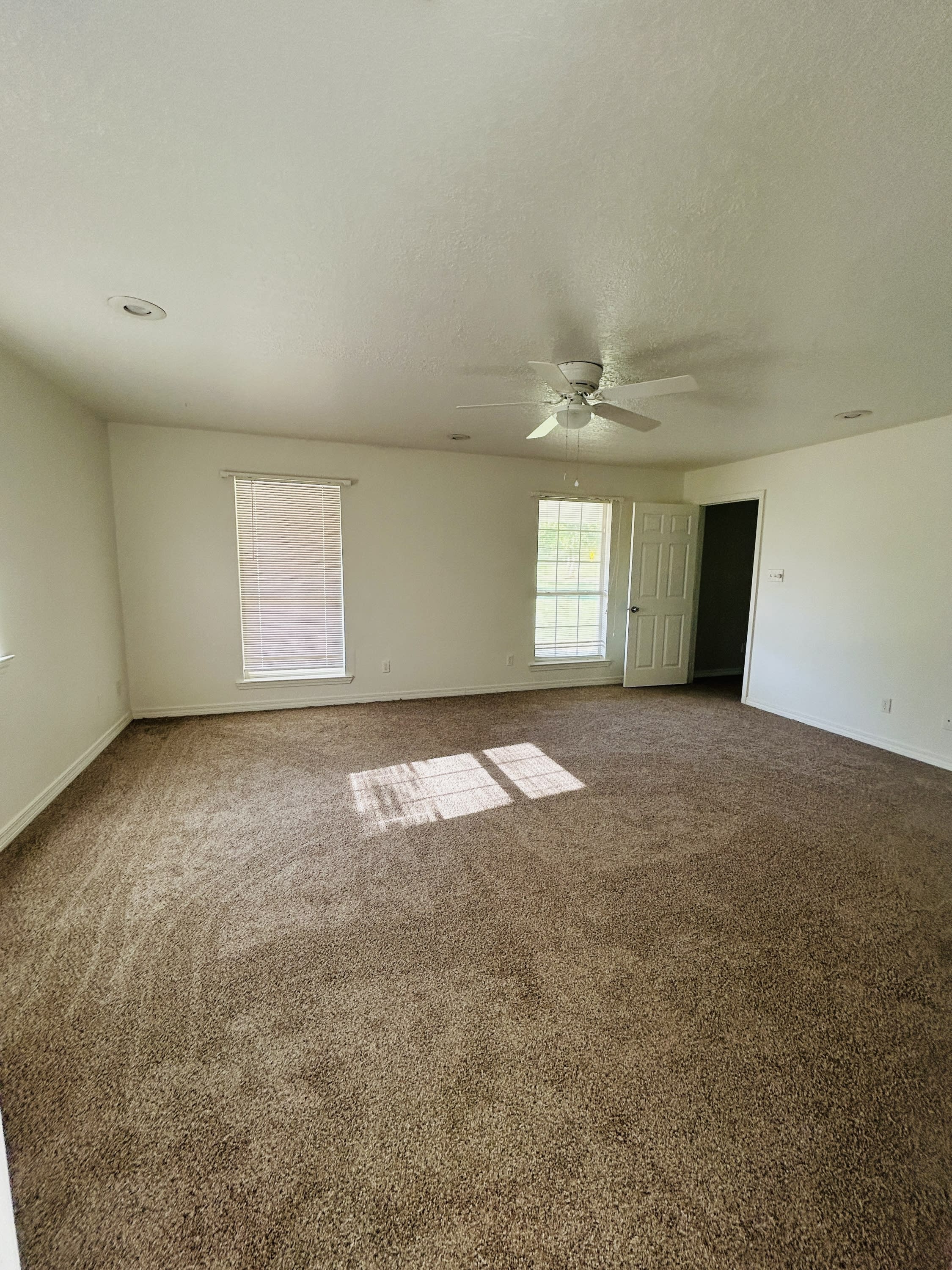 11320 Allen Rd – photo 3
