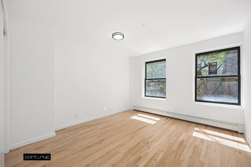 300 West – photo 5