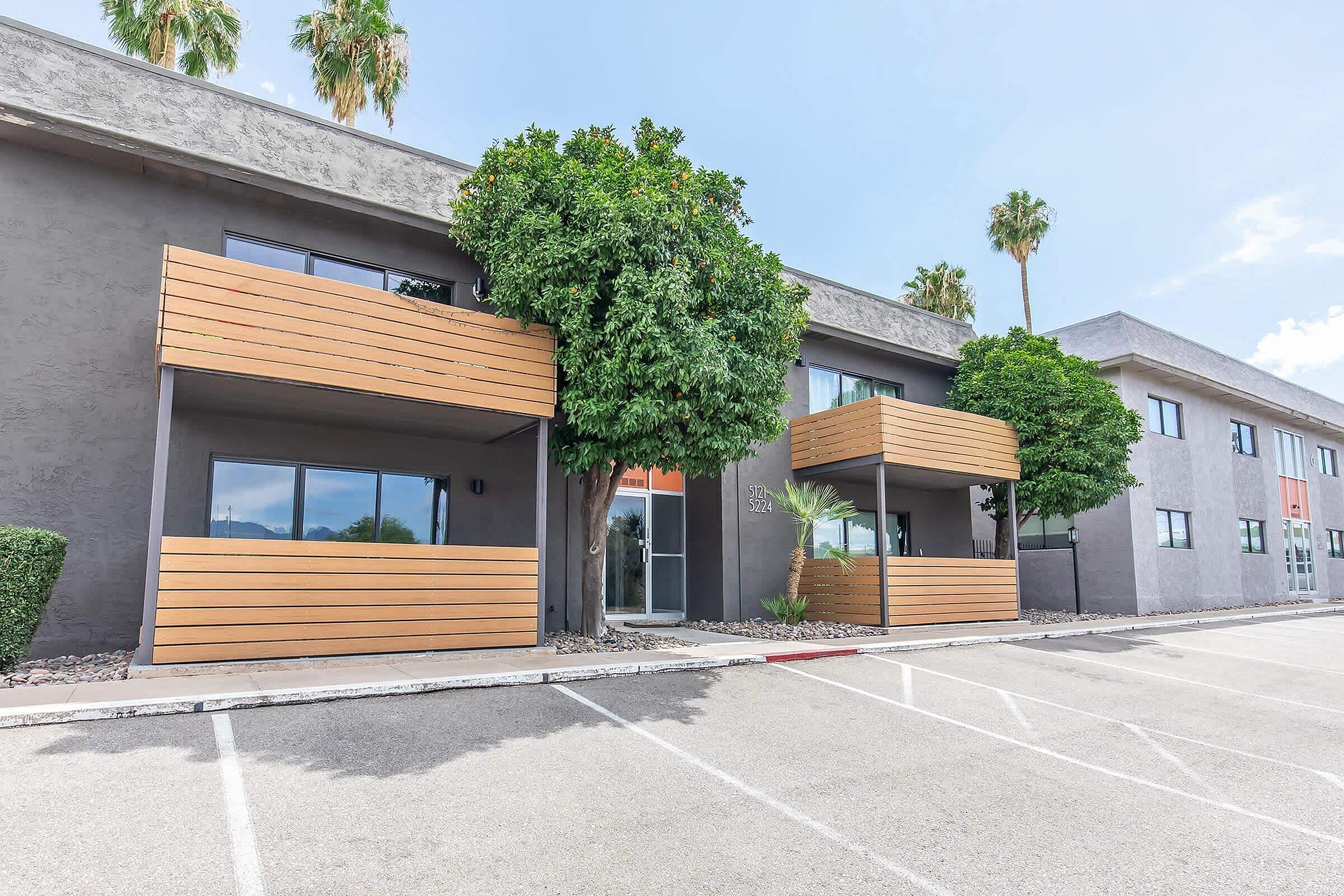 Beverly On 5Th – photo 3