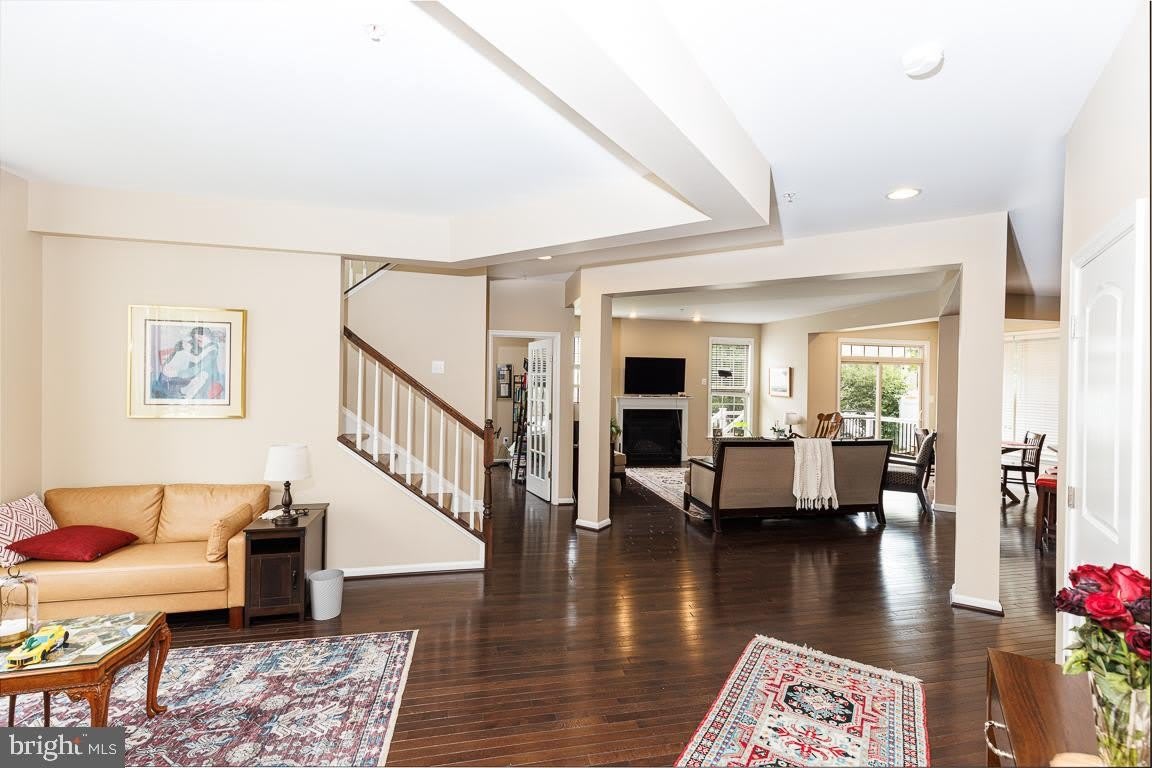 9203 RICE Avenue – photo 4