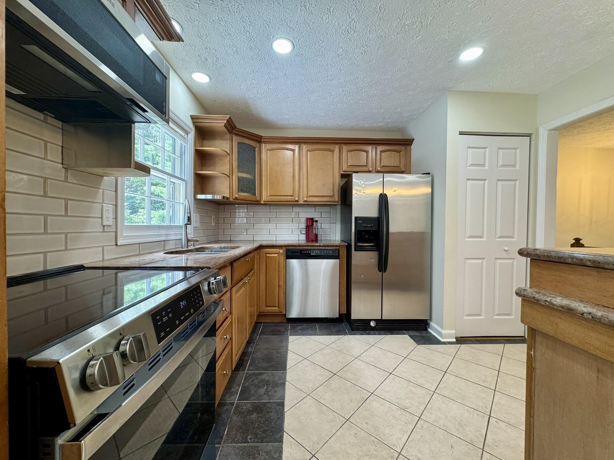 13413 WISTERIA Drive – photo 5