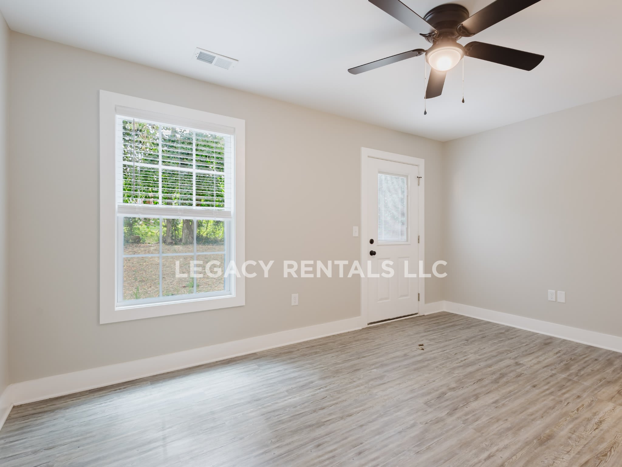 326 Elm Street – photo 5