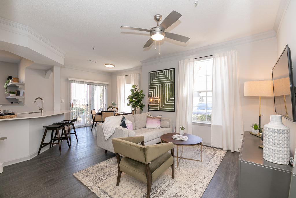 Deerfield Village Apartments – photo 4