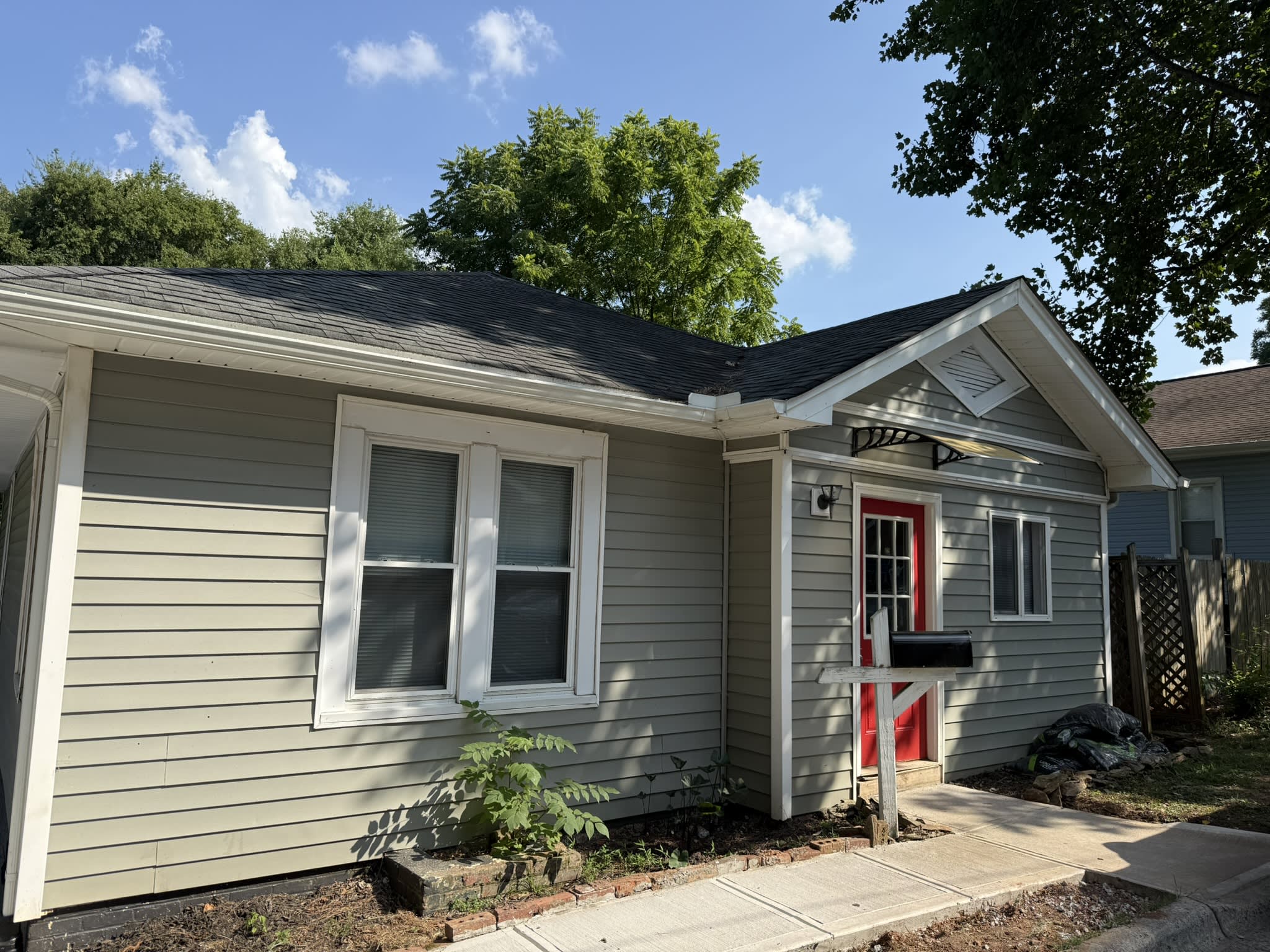 234 Dawson St – photo 1
